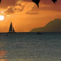 Coucher de soleil sur le diamant martinique 